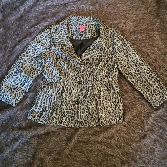 NWOT leopard suit - Picture 2 of 8